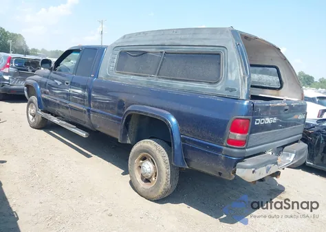 2001 Dodge Ram 2500 St z USA, uszkodzony, nr VIN 3B7KF23Z31G231369